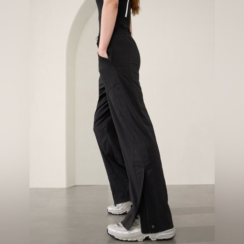 Athleta Trekkie High Rise Parachute Pant // Black - Picture 3 of 12